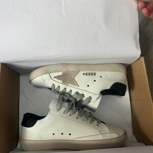 Golden Goose Superstar Size 7